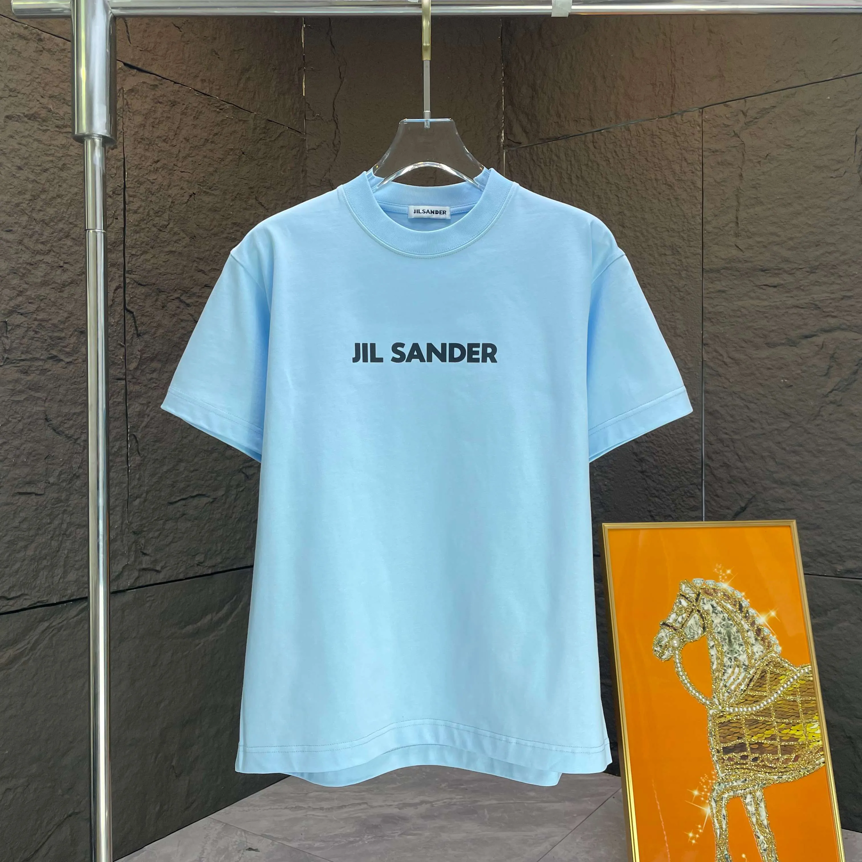 JIL SANDER* 2025 Spring and Summer New Arrival short-sleeved T-shirt Heavy cotton letter pattern print Color: Black White Light Blue Sizes: S M L XL XXL